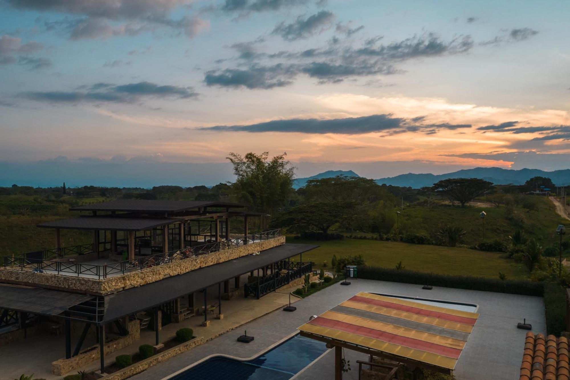Hotel El Cielo En La Tierra Alcalá 외부 사진