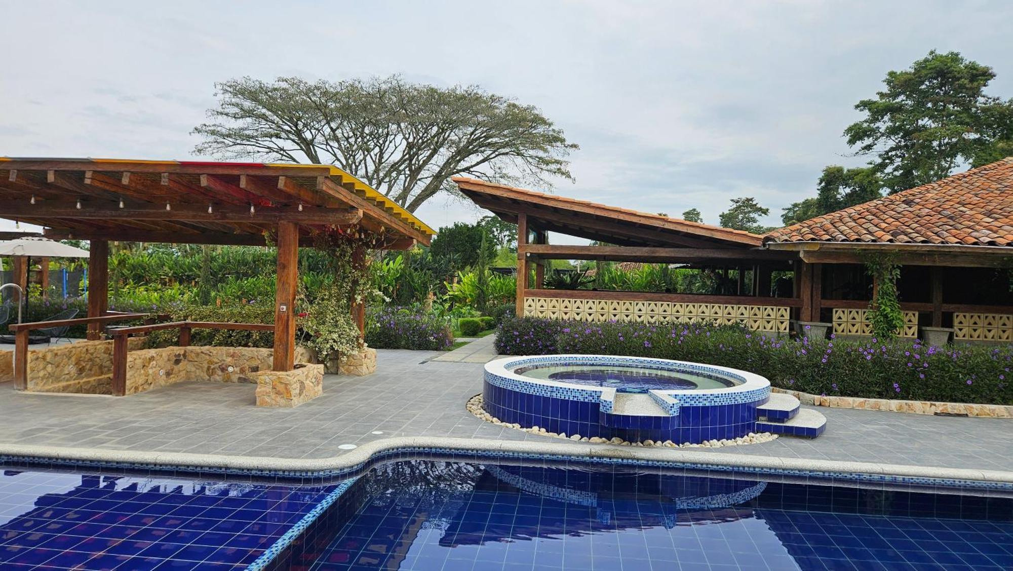 Hotel El Cielo En La Tierra Alcalá 외부 사진