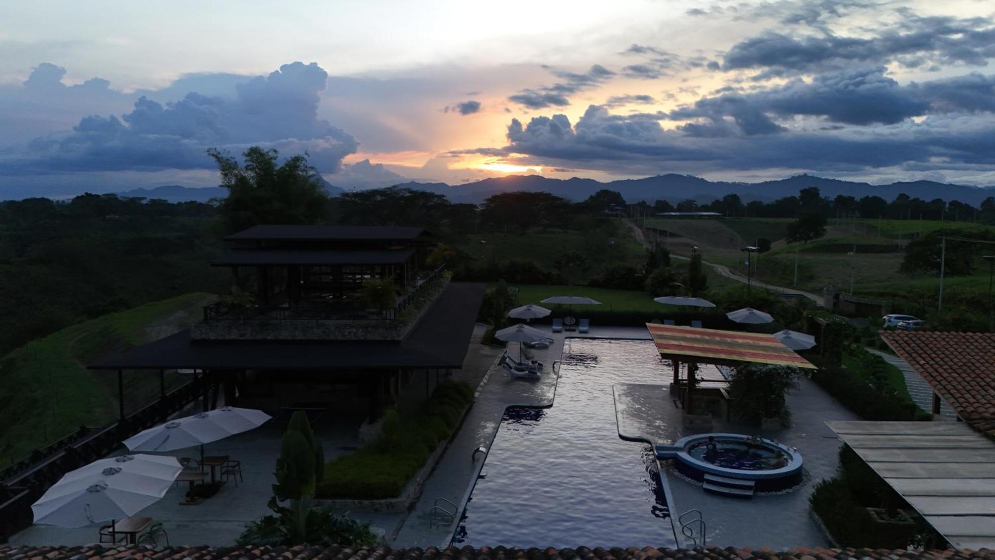 Hotel El Cielo En La Tierra Alcalá 외부 사진